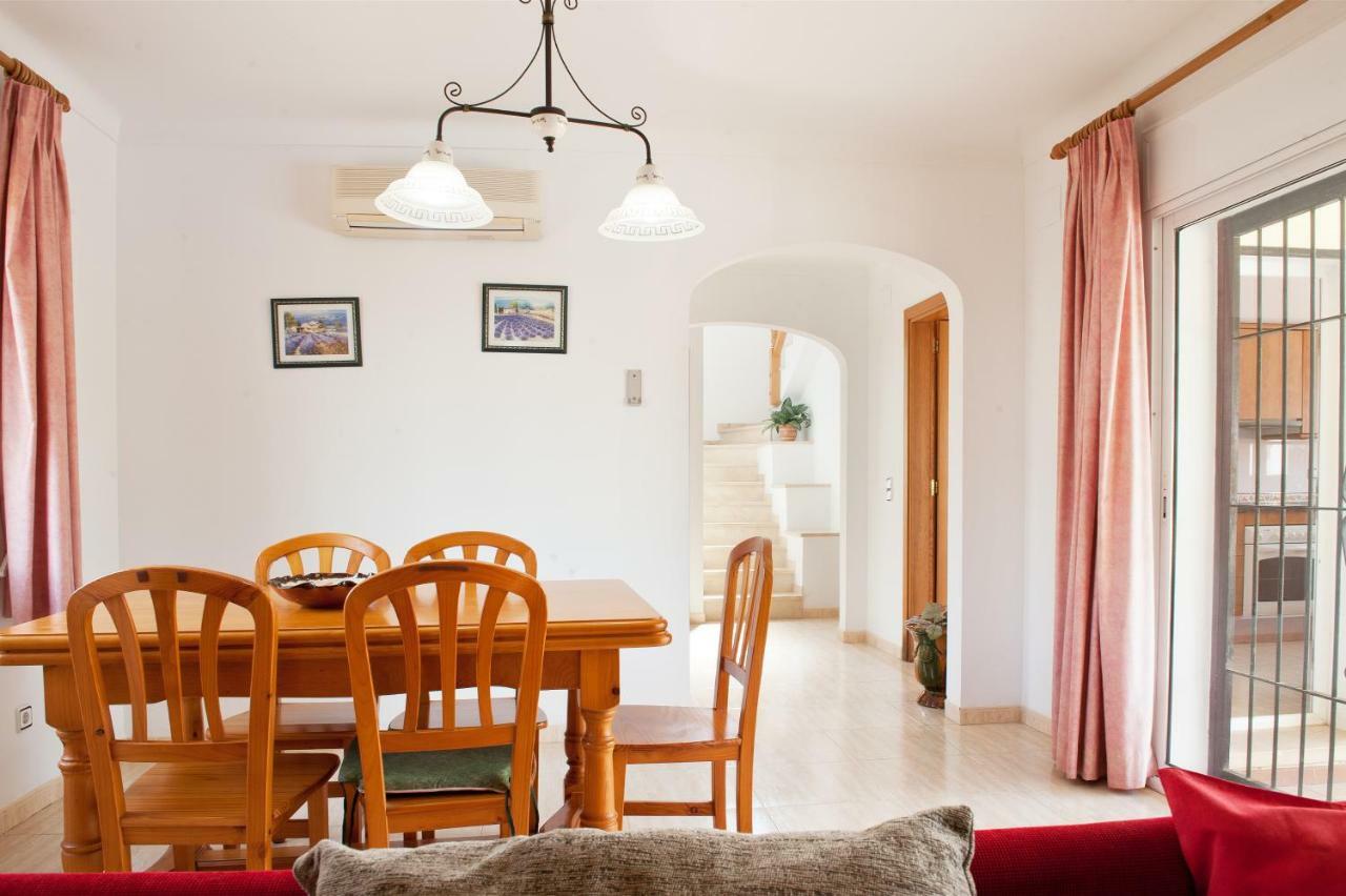 Lluna L' Escala Kültér fotó