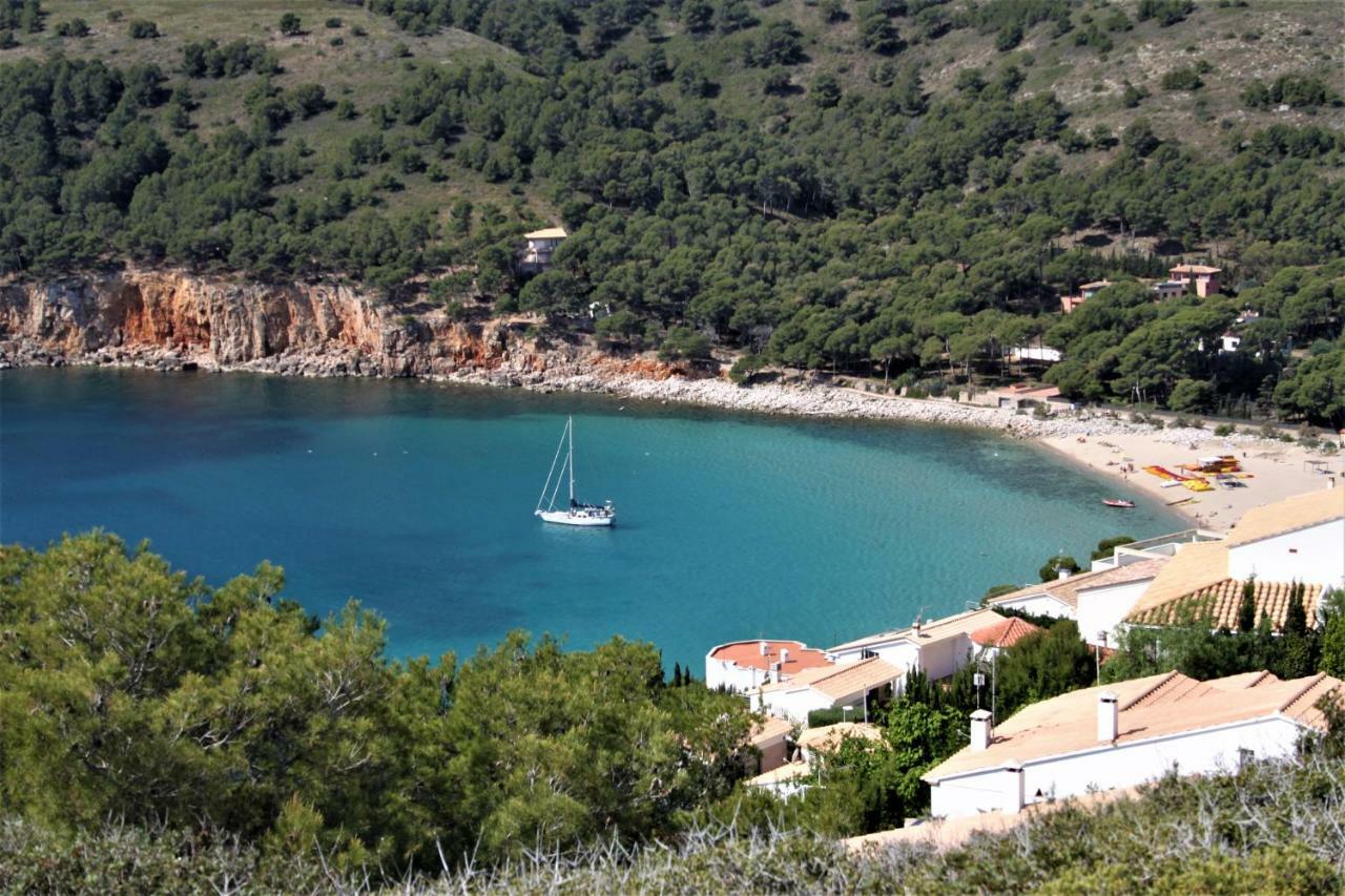 Lluna L' Escala Kültér fotó
